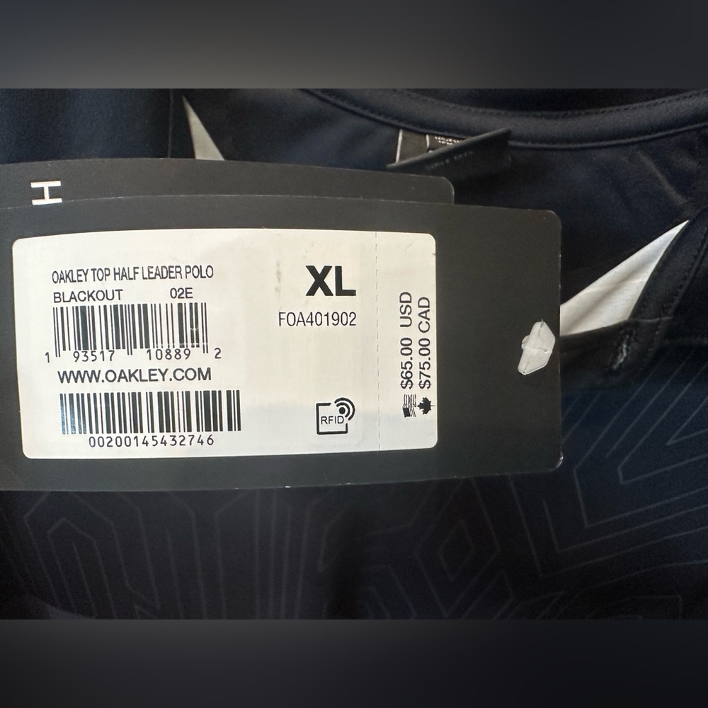 SOLD ON XPOST 🆕 Oakley Black Polo with Geometric Design. XL. - Picture 5 of 12
